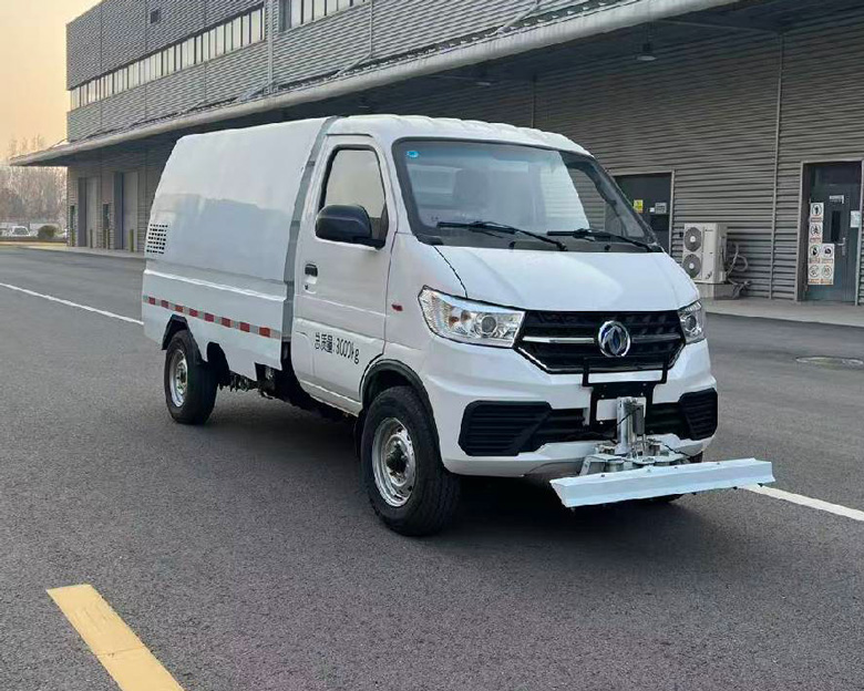 CDL5030TYHEQBEV 中植汽车牌纯电动路面养护车图片