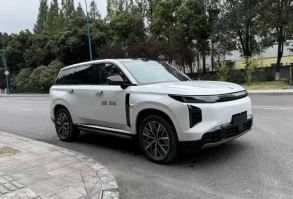 SJX5030XTXPHEV插电式混合动力通信车图片