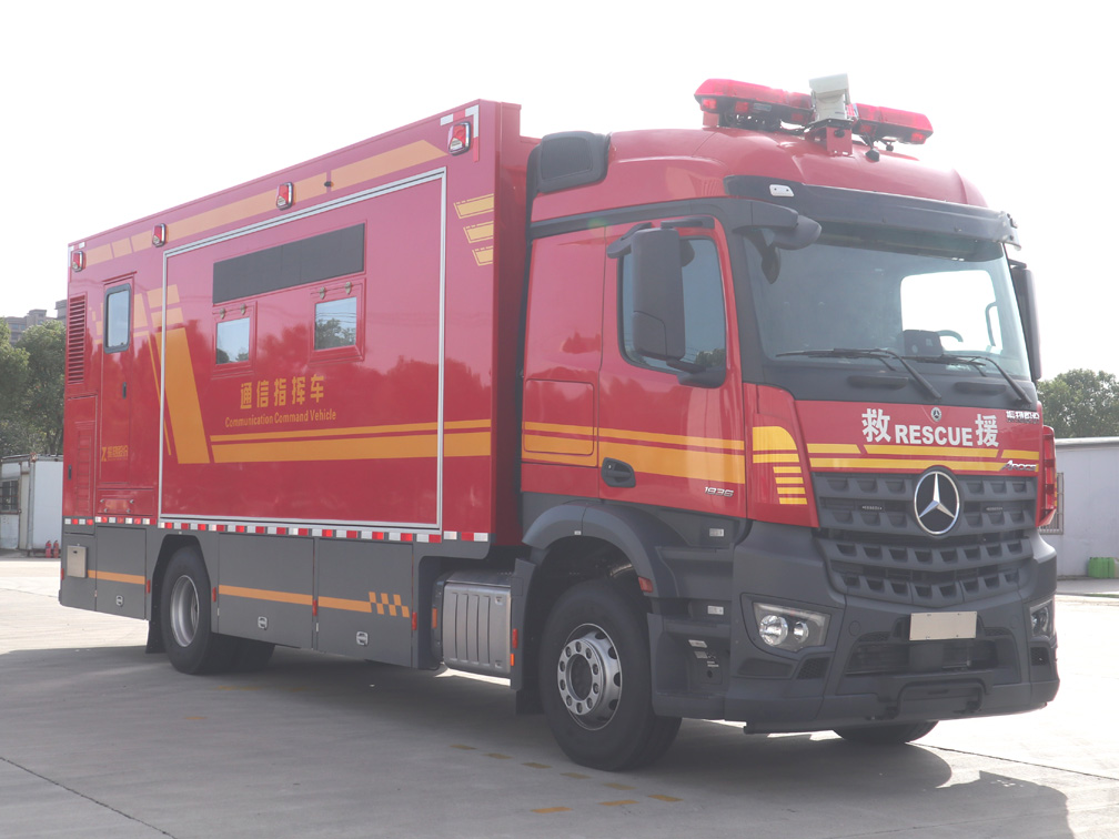 ZXT5190TXFTZ2500/A6型通信指挥消防车图片