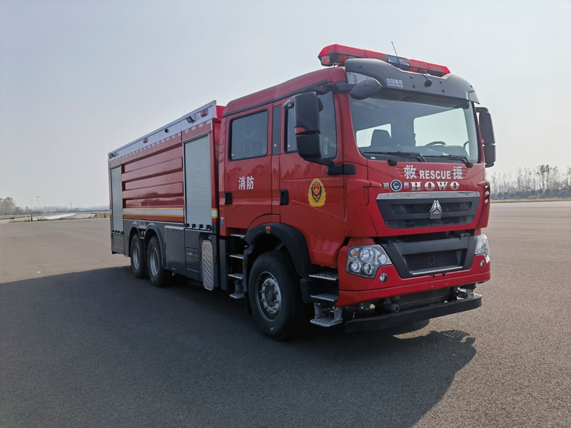 RT5321GXFPM160/H6型泡沫消防车图片