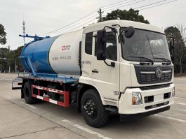 吸污车