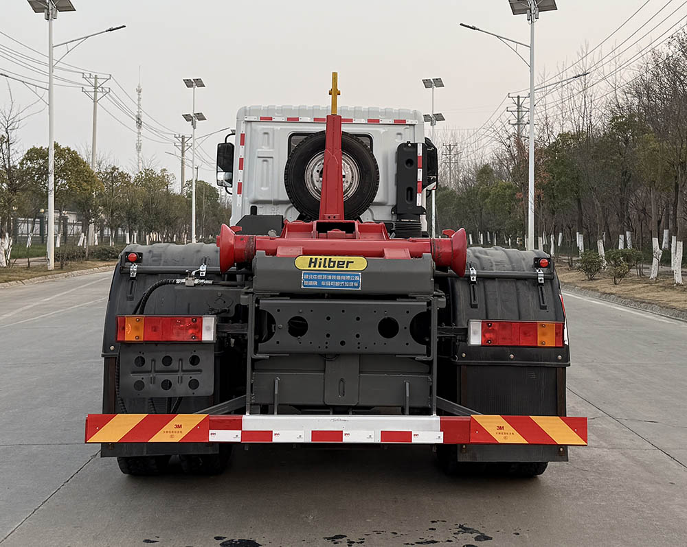 昱曦牌CHN5310ZXXEQ6车厢可卸式垃圾车公告图片