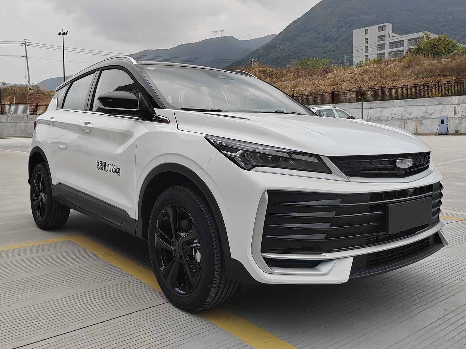 挚通牌LMQ5020XGJJL6工具车