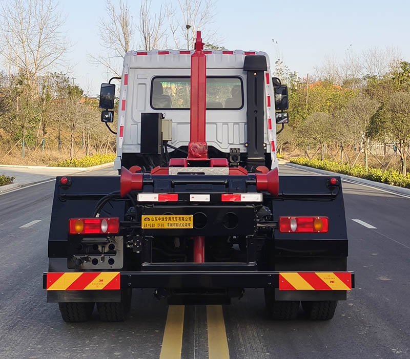中运威牌ZYW5180ZXX6EQ车厢可卸式垃圾车公告图片