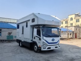 插电式混合动力旅居车
