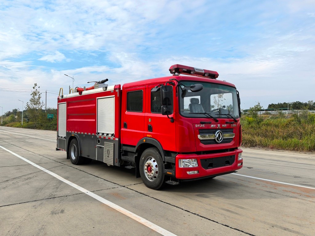 XFX5170GXFPM80/E6型泡沫消防车图片
