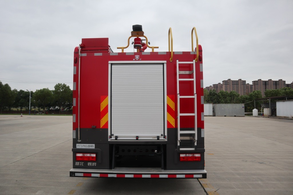襄江牌XFX5170GXFPM80/E6泡沫消防车公告图片