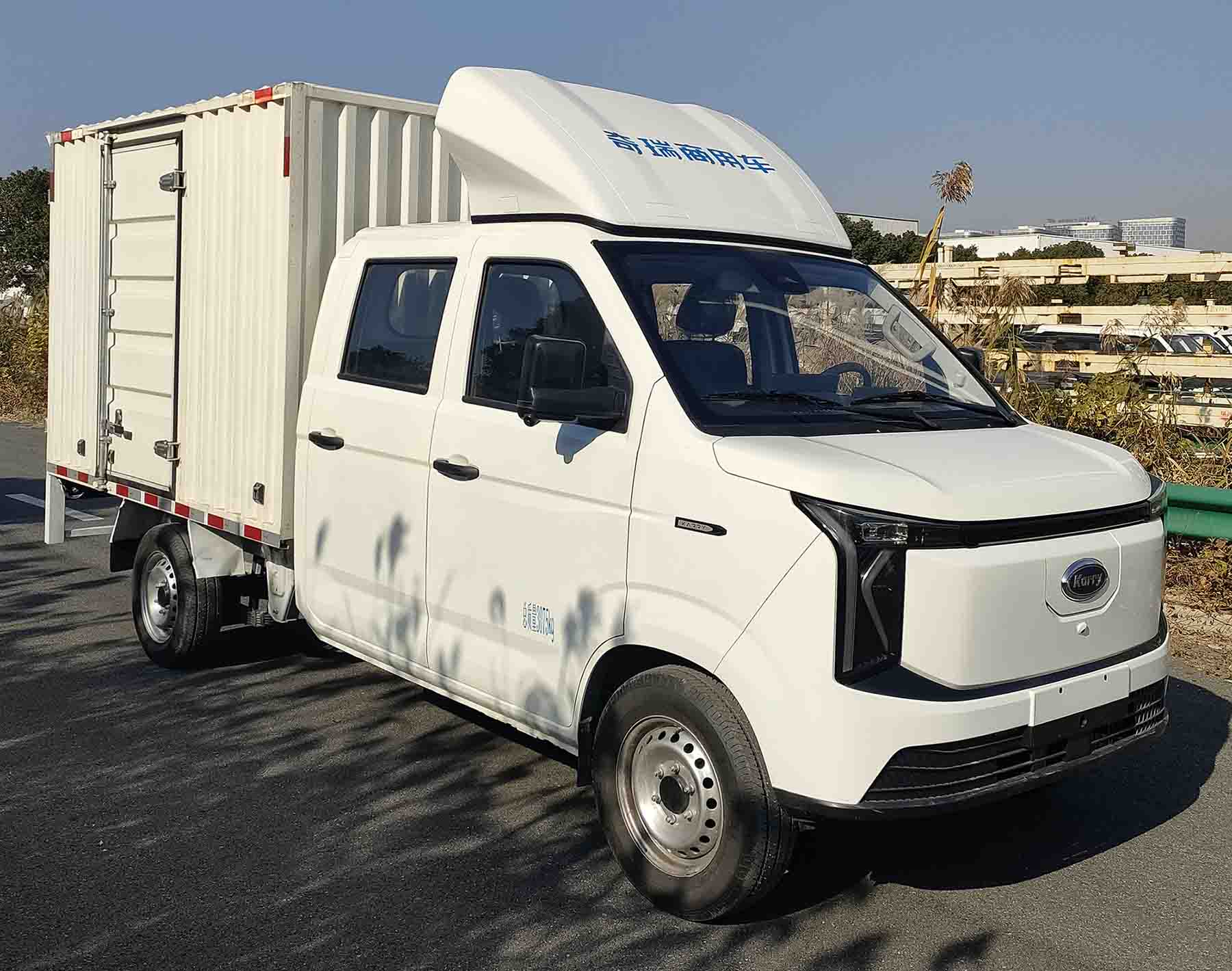 SQR5037XXYBEVH81型纯电动厢式货车图片