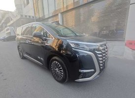 插电式混合动力工具车