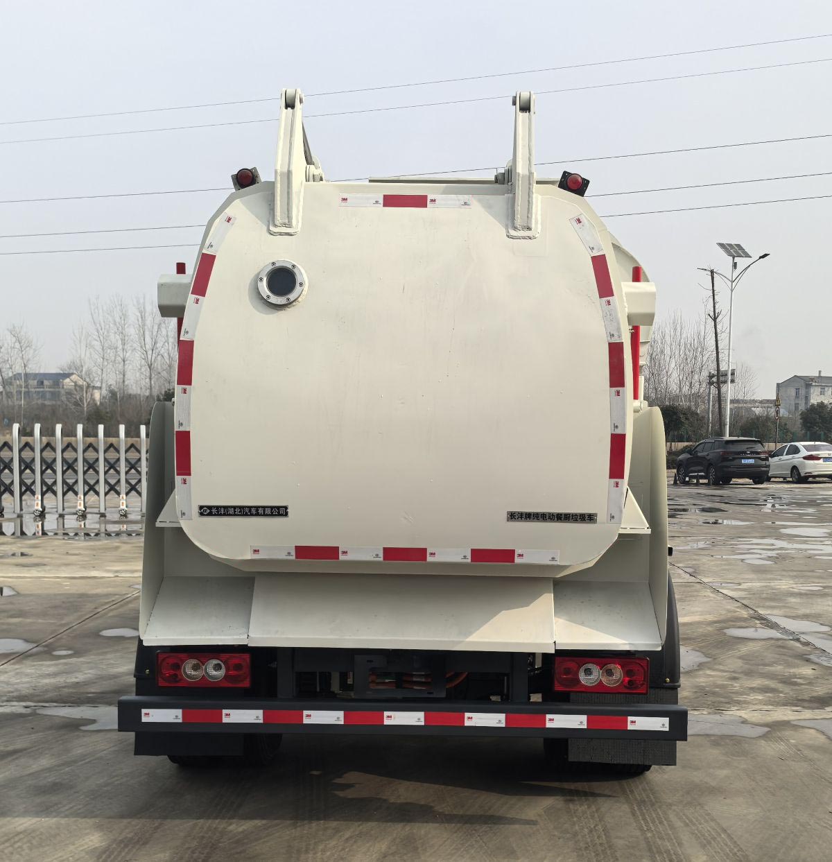 长沣牌CFC5098TCABJBEV纯电动餐厨垃圾车公告图片