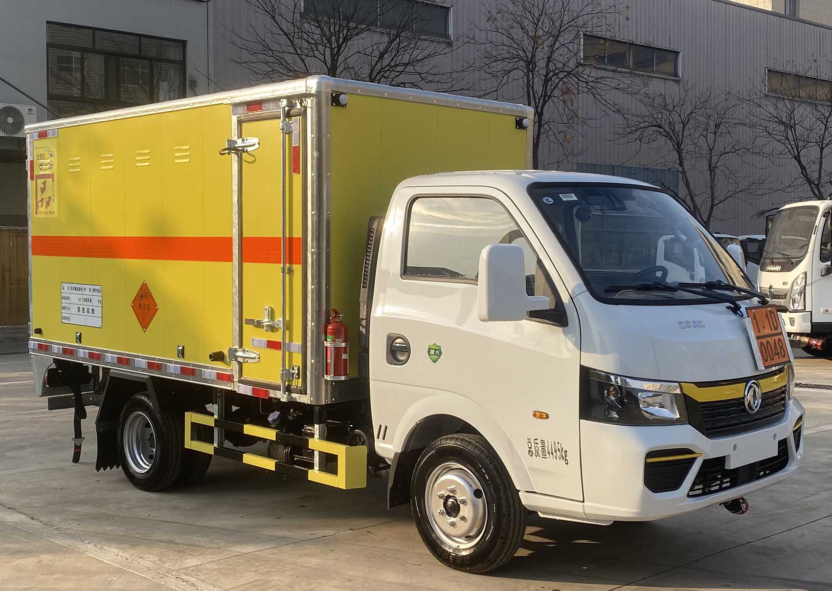 路捷顺牌ULC5041XQYE6爆破器材运输车