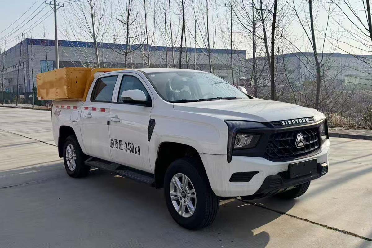 CLD5030TFZZZ6 齐东方牌防撞缓冲车图片
