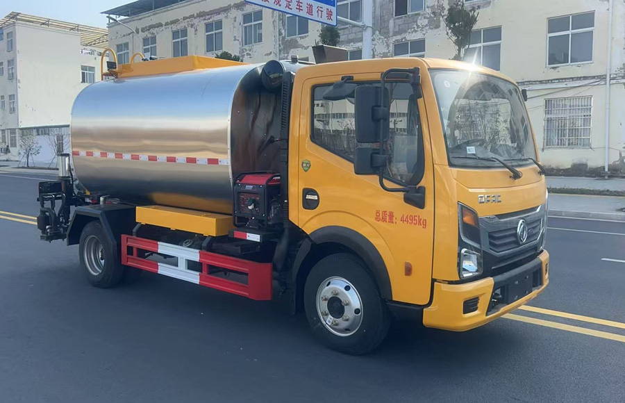力海通牌HLH5042TJSEQ6水泥净浆洒布车