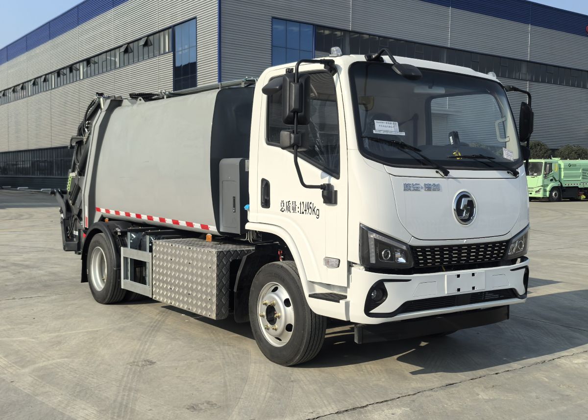 长沣牌CFC5120ZYSSXBEV纯电动压缩式垃圾车