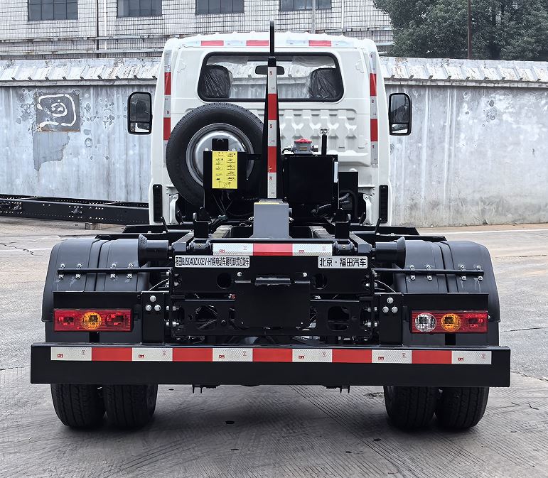 福田牌BJ5040ZXXEV-H1纯电动车厢可卸式垃圾车公告图片