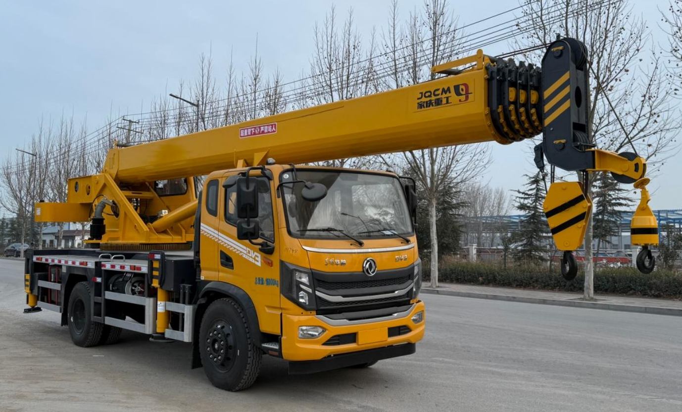 LFV5160JQZEQ6型汽车起重机图片