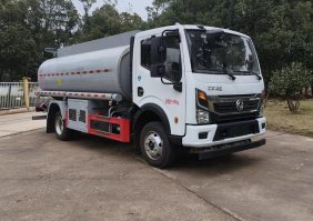 供水车