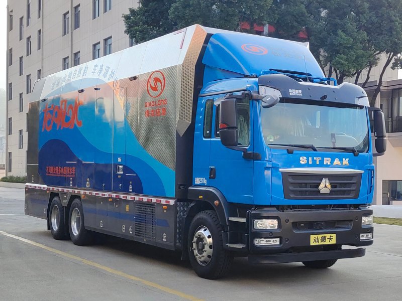 龙吸水牌FLG5240XJS145Z净水车图片
