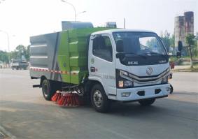 东风股份多利卡D6 DFZ5075TSL3CDF扫路车