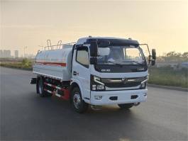 绿化喷洒车