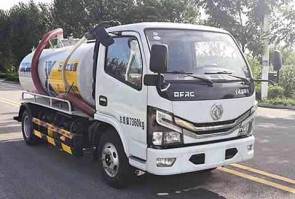 吸粪车