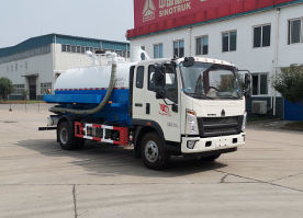 吸污车