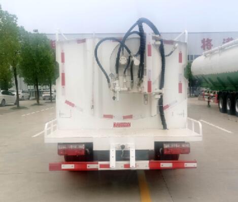 聚塵王牌HNY5071GQXE6下水道疏通清洗車公告圖片