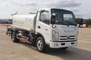 绿化喷洒车