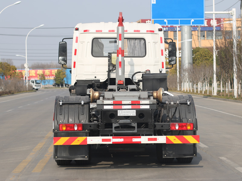 楚勝牌CSC5180ZXXDBEV純電動(dòng)車廂可卸式垃圾車公告圖片