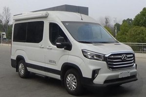 旅居车