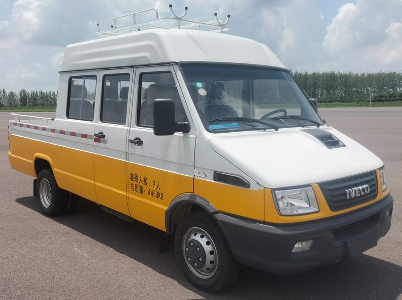 金旅牌XML5040XGC16工程车图片