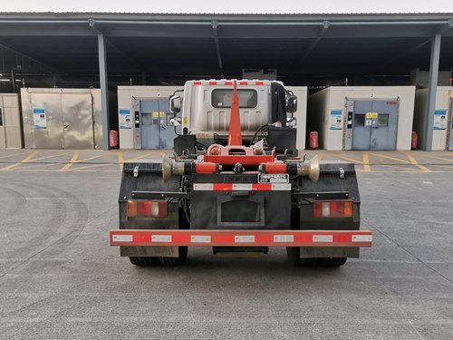 豪曼牌ZZ5128ZXXG17FB0车厢可卸式垃圾车公告图片