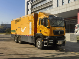 大流量排水抢险车