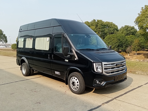 JX5040XSWMKA26 江改牌商务车图片
