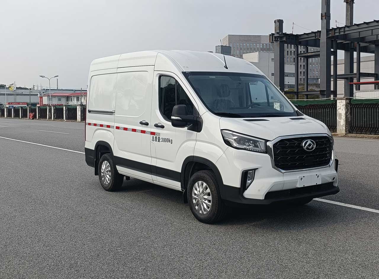 SH5041XXYH7DB 大通牌厢式运输车图片