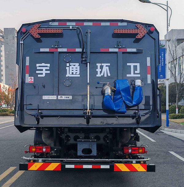 宇通牌YTZ5187TXSD0BEV纯电动洗扫车公告图片