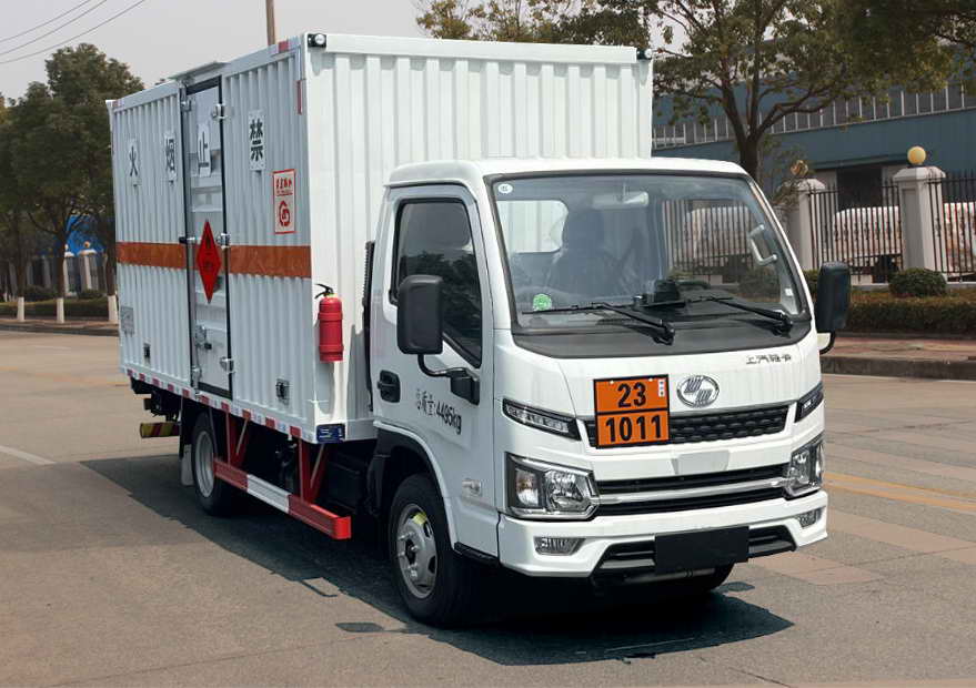 鼎宸腾兴牌DCZ5040XRQSH6易燃气体厢式运输车