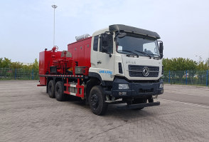 宝旭龙卡牌EBX5250TYL压裂车