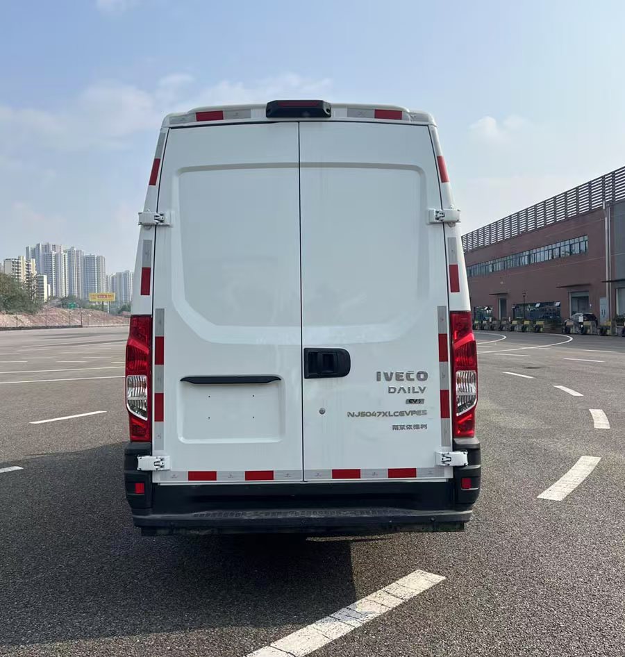 纯电动冷藏车图片