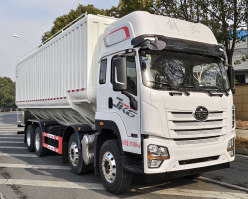 散装饲料运输车