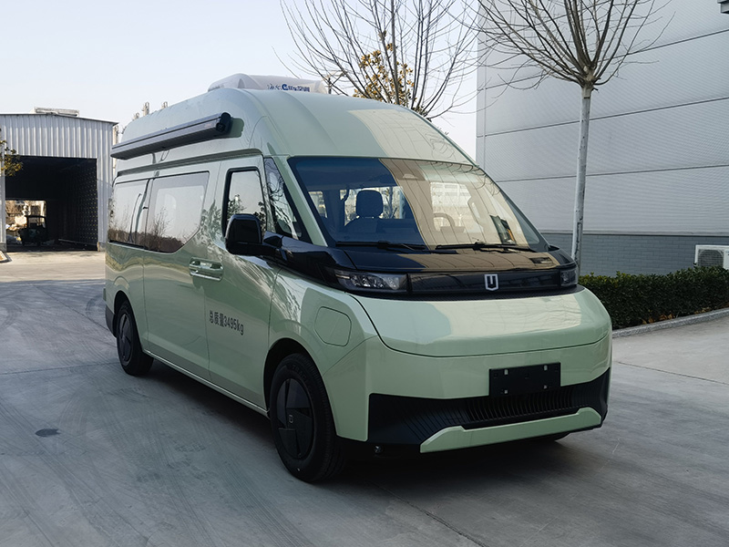 LLC5030TSYBEV 朗宸牌纯电动宿营车图片