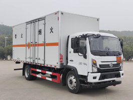 爆破器材运输车