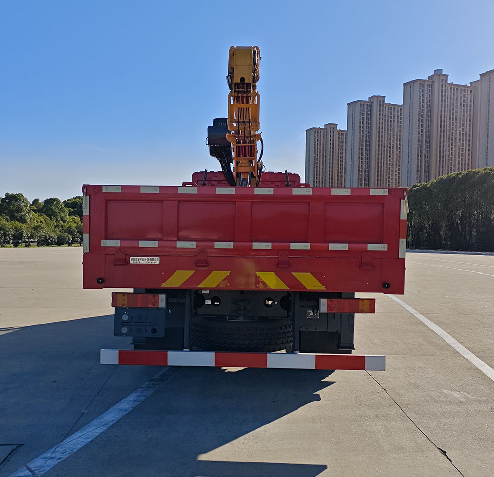 宝路随车牌ABL5186JSQL6DA随车起重运输车公告图片