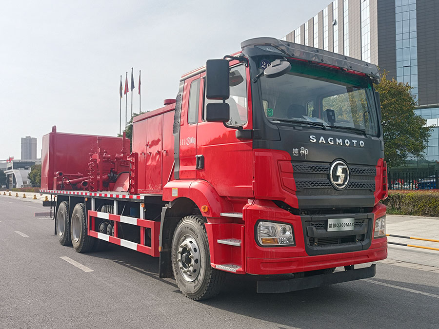 HPJ5220TYL6R型压裂车图片