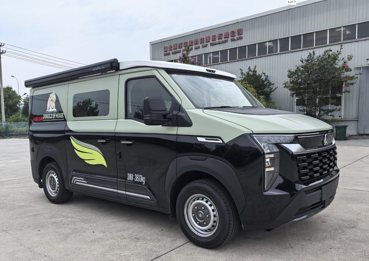 正远牌EZY5046TSYU1X6A宿营车