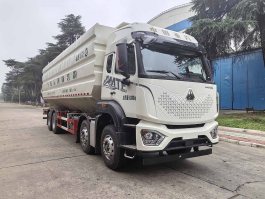 散装饲料运输车