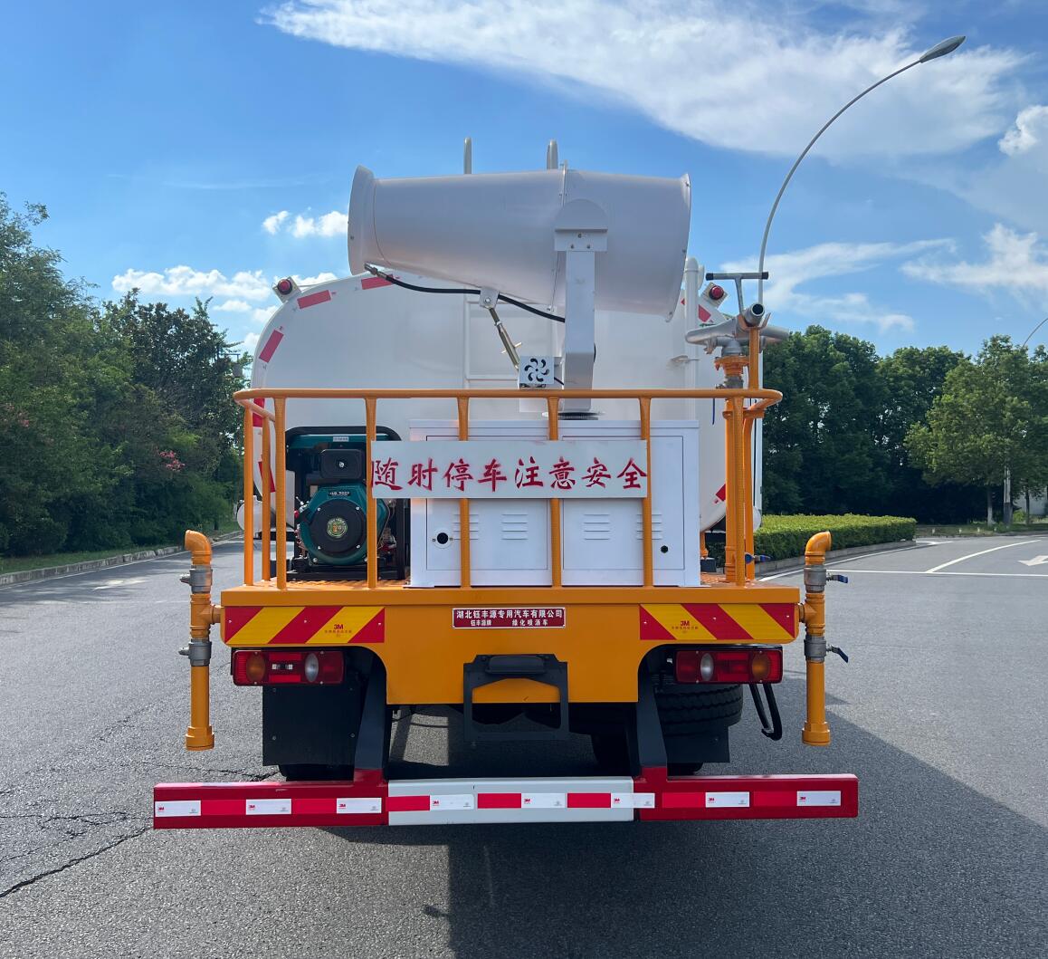 钰丰源牌YFY5182GPSE6绿化喷洒车公告图片