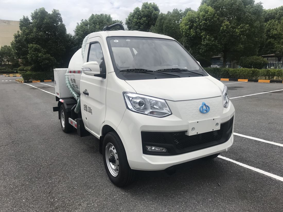 三力牌CGJ5030GXECKBEV纯电动吸粪车图片