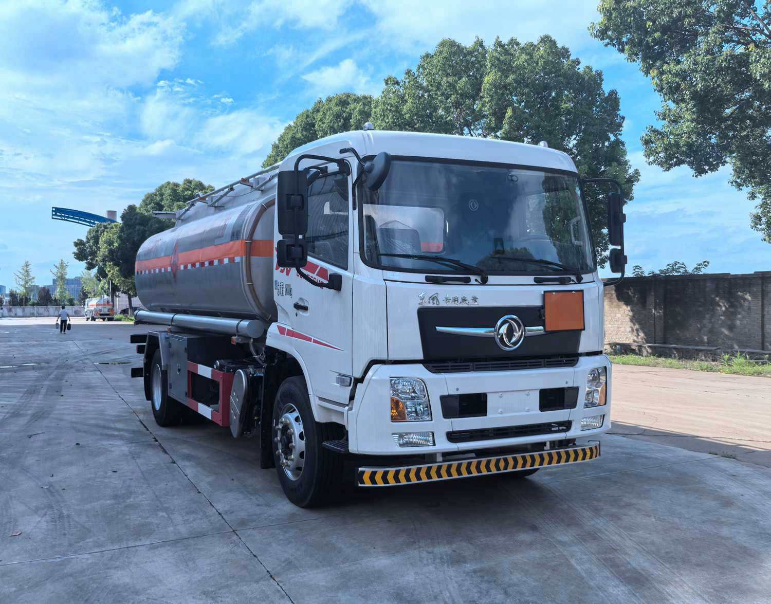 齐星牌QXC5182GYYX6运油车