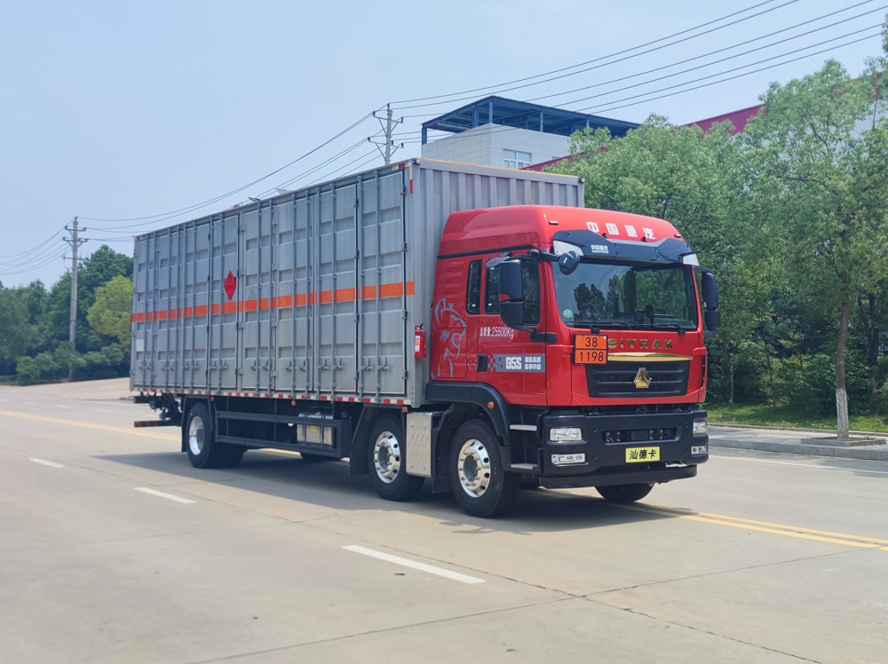 HTY5266XRYZZ6易燃液体厢式运输车